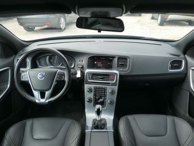 Volvo V60 2.0 D2 Dynamic Edition 1 ER PROP.-CUIR-GPS-G.1AN  - 9