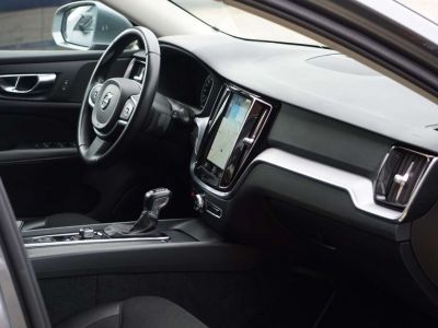 Volvo V60 2.0 D3 Momentum COCKPIT NAVI RADAR CLIMTRONIC 6DT  - 9