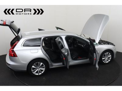 Volvo V60 B4 MOMENTUM GEARTRONIC - LEDER LED KEYLESS ENTRY MIRROR LINK  - 10