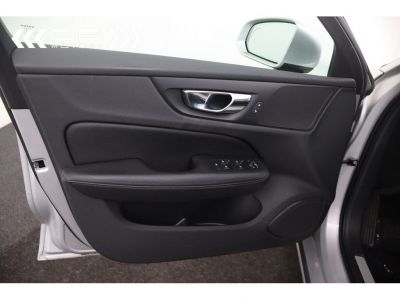 Volvo V60 B4 MOMENTUM GEARTRONIC - LEDER LED KEYLESS ENTRY MIRROR LINK  - 37