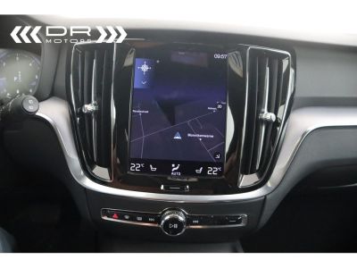 Volvo V60 B4 MOMENTUM GEARTRONIC - LEDER LED KEYLESS ENTRY MIRROR LINK  - 17