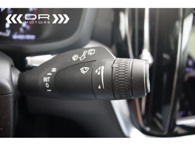 Volvo V60 B4 MOMENTUM GEARTRONIC - LEDER LED KEYLESS ENTRY MIRROR LINK  - 34