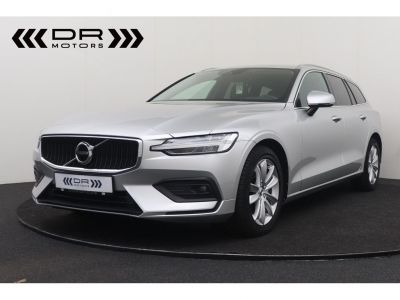 Volvo V60 B4 MOMENTUM GEARTRONIC - LEDER LED KEYLESS ENTRY MIRROR LINK  - 1