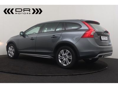 Volvo V60 Cross Country D3 - LEDER NAVI  - 7