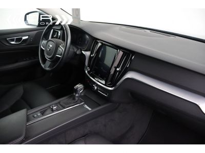 Volvo V60 D3 MOMENTUM - LEDER LED NAVI MIRRORLINK  - 15