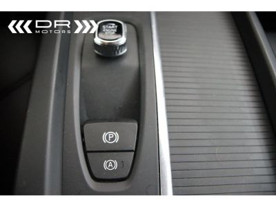 Volvo V60 D3 MOMENTUM - LEDER LED NAVI MIRRORLINK  - 26