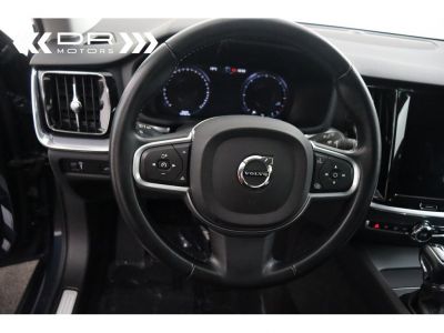 Volvo V60 D3 MOMENTUM - LEDER LED NAVI MIRRORLINK  - 27