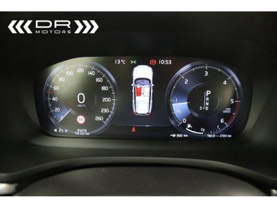 Volvo V60 D3 MOMENTUM - LEDER LED NAVI MIRRORLINK  - 30