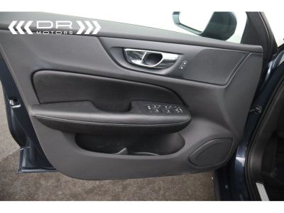 Volvo V60 D3 MOMENTUM - LEDER LED NAVI MIRRORLINK  - 37