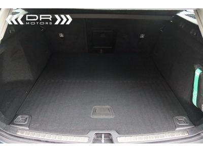 Volvo V60 D3 MOMENTUM - LEDER LED NAVI MIRRORLINK  - 41