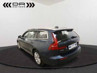 Volvo V60 D3 MOMENTUM - LEDER LED NAVI MIRRORLINK  - 2