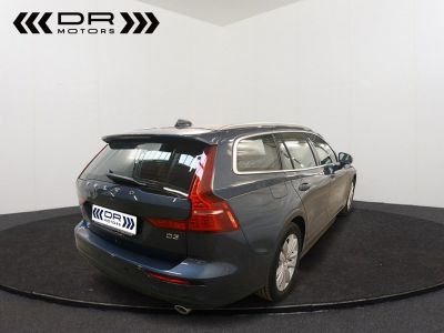 Volvo V60 D3 MOMENTUM - LEDER LED NAVI MIRRORLINK  - 3