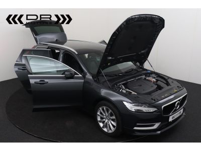 Volvo V90 T8 PLUG-IN - 46gr CO2 MOMENTUM LEDER NAVI  - 11