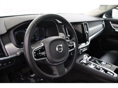 Volvo V90 T8 PLUG-IN - 46gr CO2 MOMENTUM LEDER NAVI  - 30