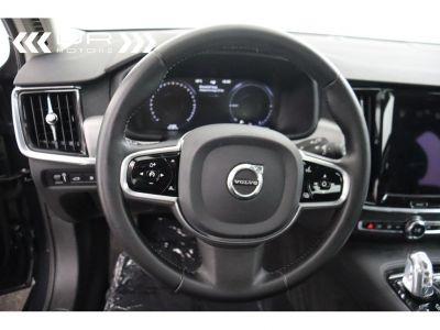 Volvo V90 T8 PLUG-IN - 46gr CO2 MOMENTUM LEDER NAVI  - 35