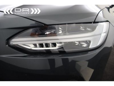 Volvo V90 T8 PLUG-IN - 46gr CO2 MOMENTUM LEDER NAVI  - 46