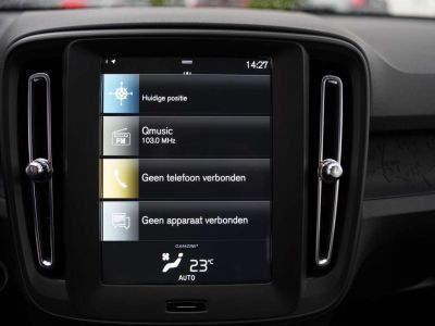 Volvo XC40 1.5 T2 Momentum Geartronic CARPLAY, NAVI, CRUISE  - 16