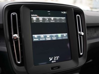 Volvo XC40 1.5 T2 Momentum Geartronic CARPLAY, NAVI, CRUISE  - 21