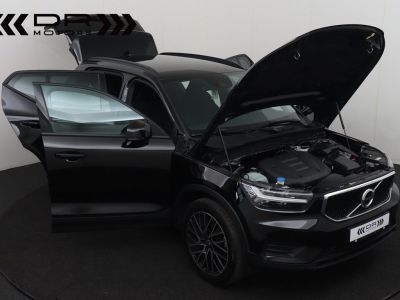 Volvo XC40 T2 MOMENTUM CORE - BLUETOOTH DAB  - 11