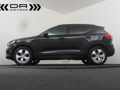 Volvo XC40 T2 MOMENTUM CORE - NAVI DAB  - 9