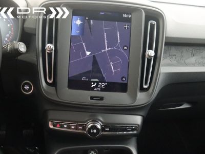 Volvo XC40 T2 MOMENTUM CORE - NAVI DAB  - 17