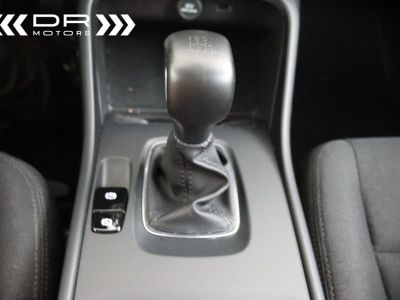 Volvo XC40 T2 MOMENTUM CORE - NAVI DAB  - 24