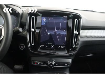 Volvo XC40 T4 FULL HYBRID - R DESIGN NAVI LED PANODAK HARMAN KARDON  - 17