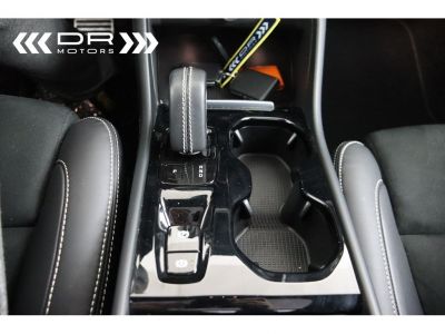 Volvo XC40 T4 FULL HYBRID - R DESIGN NAVI LED PANODAK HARMAN KARDON  - 26