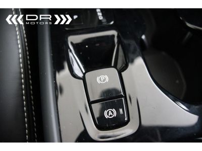 Volvo XC40 T4 FULL HYBRID - R DESIGN NAVI LED PANODAK HARMAN KARDON  - 28