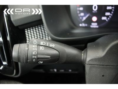 Volvo XC40 T4 FULL HYBRID - R DESIGN NAVI LED PANODAK HARMAN KARDON  - 31