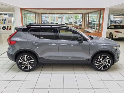 Volvo XC40 T5 Recharge - 180+82 - BV DCT 7 R-Design - <small></small> 53.340 € <small></small> - #24