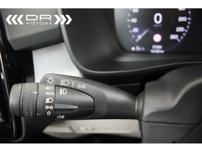 Volvo XC40 T5 RECHARGE Twin Engine - MOMENTUM PRO NAVI LED LEDER  - 30