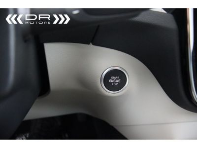 Volvo XC40 T5 RECHARGE Twin Engine - MOMENTUM PRO NAVI LED LEDER  - 36