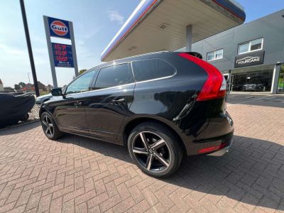 Volvo XC60 2.0 D4 Momentum R-Design Geartronic  - 7