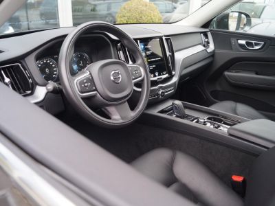 Volvo XC60 B4 AWD Geartronic Momentum Pro Leder  - 13