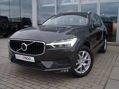 Volvo XC60 B4 AWD Geartronic Momentum Pro Leder  - 23