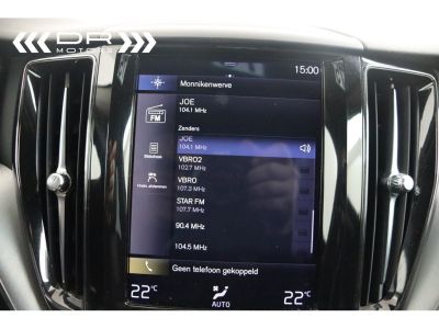 Volvo XC60 T4 GEARTRONIC MOMENTUM - LED NAVI APPLE CARPLAY/ANDROID AUTO  - 19