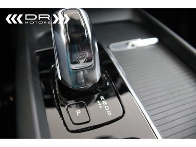 Volvo XC60 T8 AWD GEARTRONIC MOMENTUM - PANODAK NAVI LED LEDER  - 23