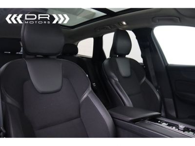 Volvo XC60 T8 AWD GEARTRONIC MOMENTUM PRO - PANODAK NAVI LED LEDER TREKHAAK  - 13