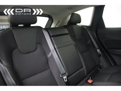 Volvo XC60 T8 AWD GEARTRONIC MOMENTUM PRO - PANODAK NAVI LED LEDER TREKHAAK  - 14