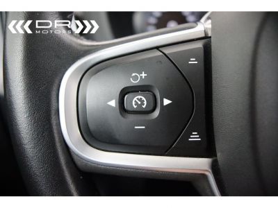 Volvo XC60 T8 AWD GEARTRONIC MOMENTUM PRO - PANODAK NAVI LED LEDER TREKHAAK  - 24