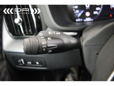 Volvo XC60 T8 AWD GEARTRONIC MOMENTUM PRO - PANODAK NAVI LED LEDER TREKHAAK  - 26