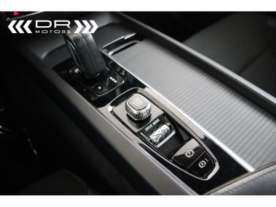 Volvo XC60 T8 AWD GEARTRONIC MOMENTUM PRO - PANODAK NAVI LED LEDER TREKHAAK  - 29