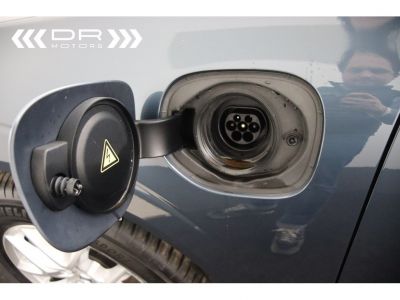 Volvo XC60 T8 AWD GEARTRONIC MOMENTUM PRO - PANODAK NAVI LED LEDER TREKHAAK  - 33