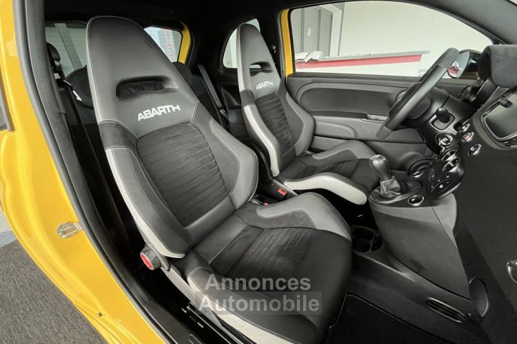 Abarth 500 1,4 180 595 COMPETIZIONE PACK PERF GPS SIEGES SABELT CARBON XENON BLUETOOTH ETAT NEUF - <small></small> 23.990 € <small>TTC</small> - #6