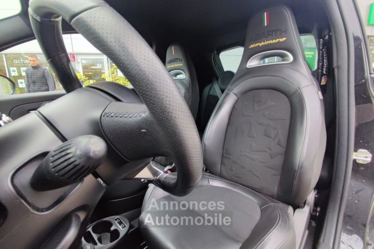 Abarth 500 1.4 Turbo T-Jet 165ch 595 Scorpioneoro (CarPlay, Régulateur, Radars) - <small></small> 18.490 € <small>TTC</small> - #36