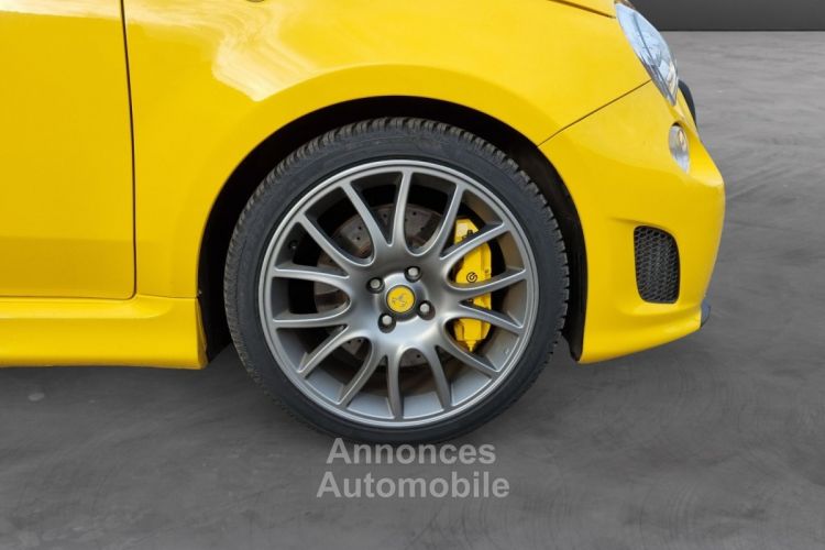 Abarth 695 MAGNIFIQUE 1.4 Turbo 180 CH Tributo Ferrari A NUMERO 99 GARANTIE 12 MOIS - <small></small> 35.989 € <small>TTC</small> - #15