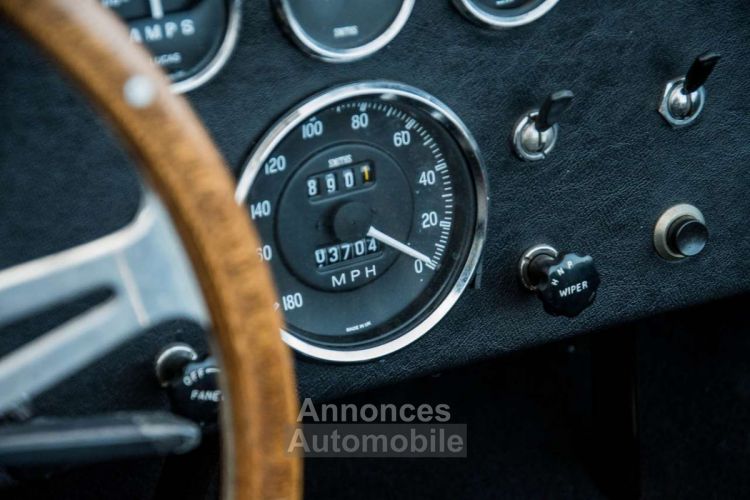 AC Cobra SUPERFORMANCE III 427 700 HP V8 4 SPEED - <small></small> 169.950 € <small>TTC</small> - #21