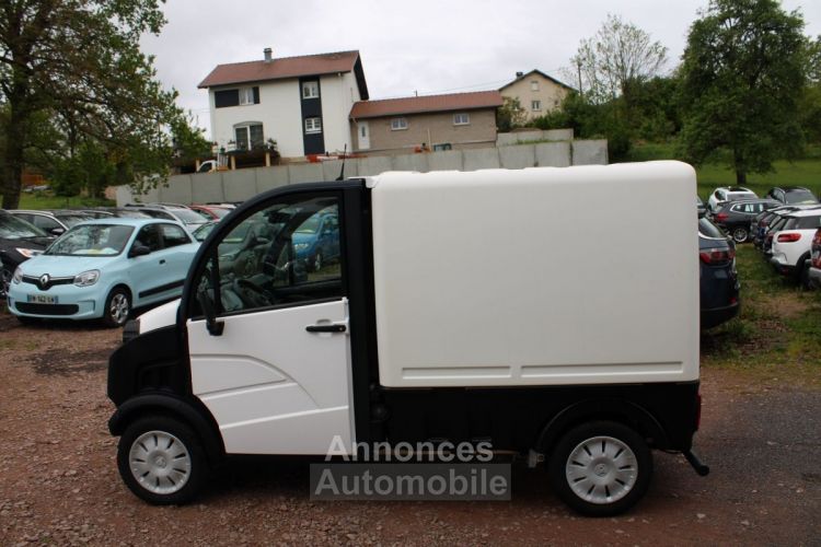 Aixam D-TRUCK 400 UTILITAIRE BOITE AUTOMATIQUE DIESEL VOLUME UTILE  AUDIO CONNECT - <small></small> 10.990 € <small>TTC</small> - #5