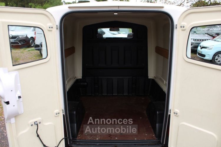 Aixam D-TRUCK 400 UTILITAIRE BOITE AUTOMATIQUE DIESEL VOLUME UTILE AUDIO CONNECT - <small></small> 10.990 € <small>TTC</small> - #6